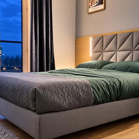 Mogilska Tauron Arena Two Bedroom Апартаменти Краків